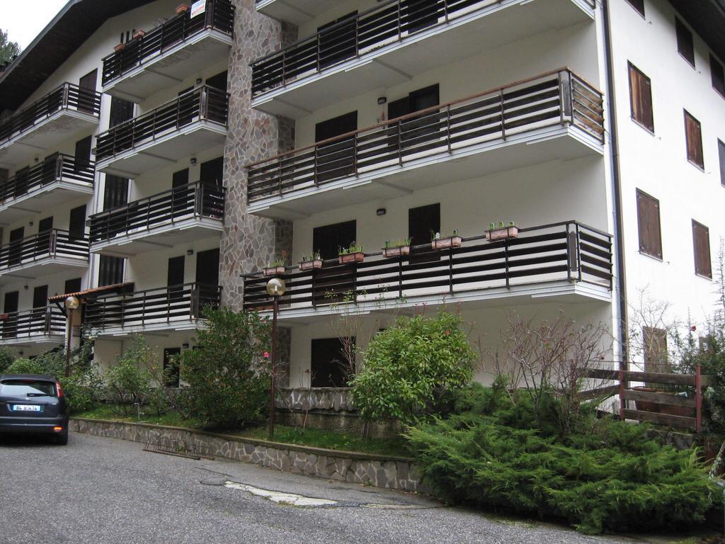 Apartament Le Tre Rose Montagna Camigliatello Silano Zewnętrze zdjęcie